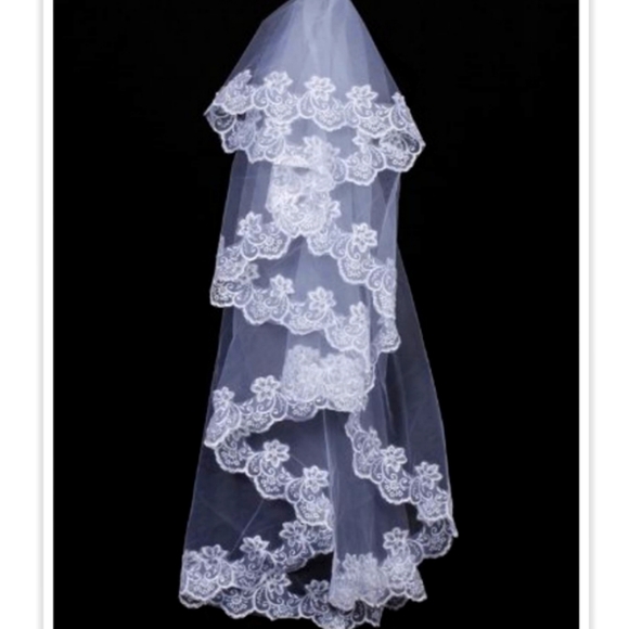 One-tier Lace Applique Veil (White) - Brand New